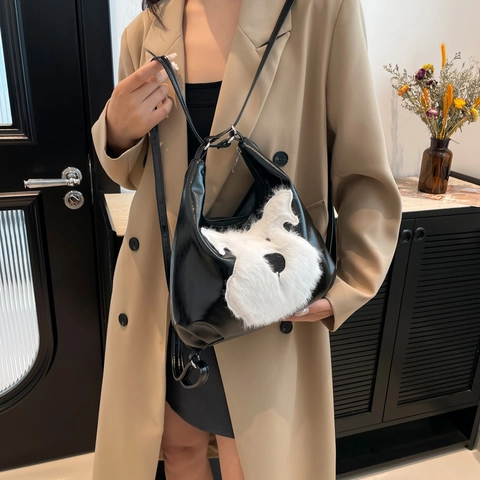 Sac Fourre-tout en Cuir PU pour Femmes Avec Écusson de Chien en Peluche Sac à Bandoulière Grande Capacité Style Coréen Minimaliste