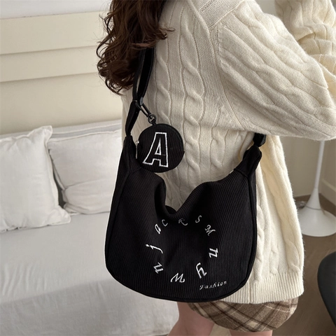 Damen Casual Cord Umhängetasche Mit Kleingeldfach Buchstaben Stickerei Hobo Umhängetasche Große Kapazität Street Trend Tasche