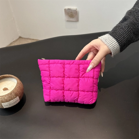 Korean Ins Style Quilted Puffer Makeup Bag Solid Color Large Capacity Clutch Bag Fashion Nylon Small Square Zipper Bag For Women