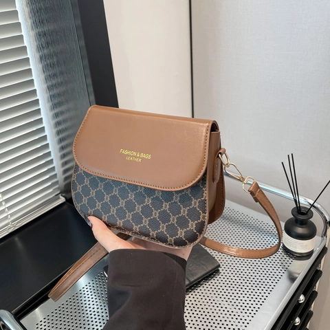 Women Vintage Saddle Bag PU Leather Splicing Monogram Print Crossbody Bag Adjustable Strap Shoulder Bag For Daily Casual