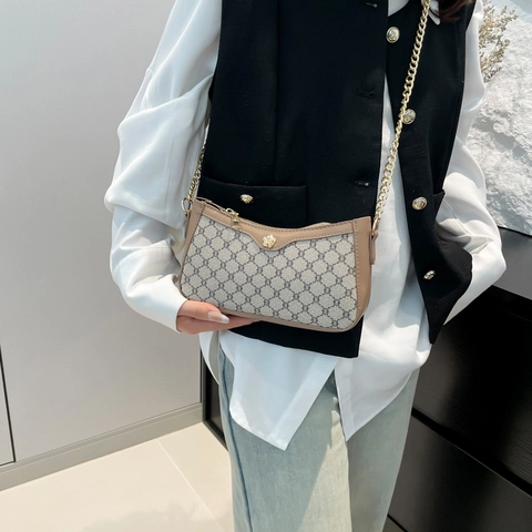 Borsa Sottobraccio da Donna Vintage con Monogramma in Pelle PU Borsa a Tracolla con Fibbia a Fiore Borsa a Spalla Casual