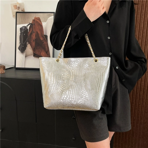 Borsa Tote da Donna alla Moda con Motivo a Coccodrillo in Pelle PU Catena in Metallo Borsa a Spalla Pendolare Elegante