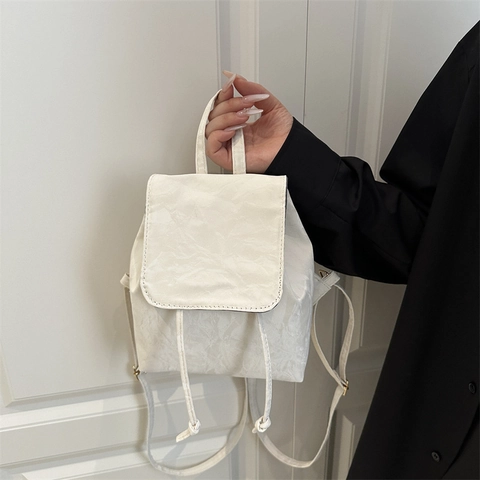 Mini Sac à Dos Vintage à Texture Froissée pour Femmes Rétro en Cuir Synthétique avec Cordon de Serrage et Rabat Petit Sac