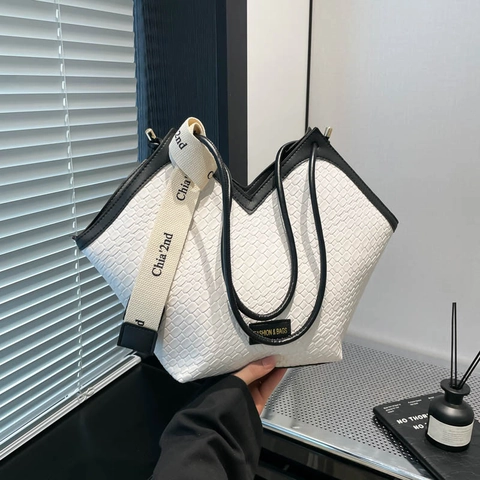 Borsa Tote da Donna di Grande Capacità Urbana Semplice in Pelle PU Trama Intrecciata Borsa a Spalla Con Nastro Appeso per Pendolarismo Quotidiano
