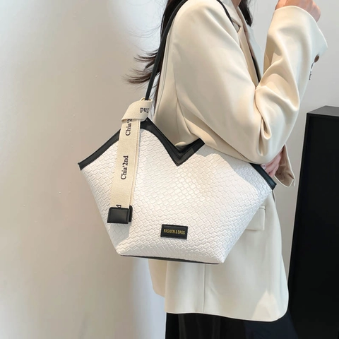 Borsa Tote da Donna di Grande Capacità Urbana Semplice in Pelle PU Trama Intrecciata Borsa a Spalla Con Nastro Appeso per Pendolarismo Quotidiano