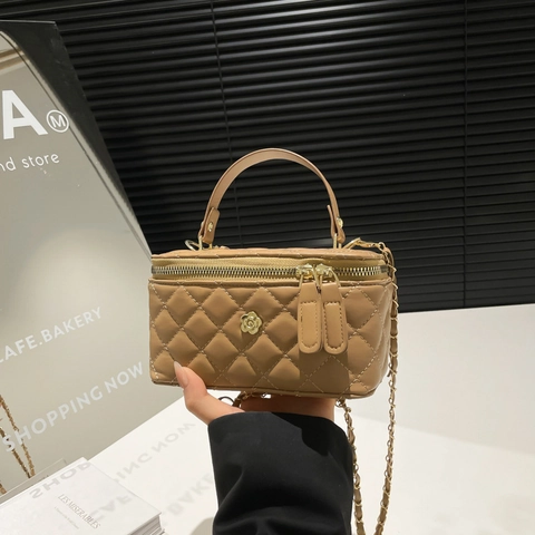 Borsa a Tracolla in Pelle PU Trapuntata Romboidale da Donna Decorazione Floreale Catena Beauty Case Elegante Piccola Borsa