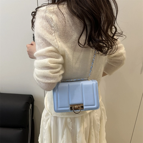 Bolso Bandolera Elegante de Cuero PU Acolchado para Mujer Moda Color Sólido Bolso de Hombro con Cierre Metálico Cuadrado