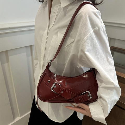 Women Glossy PU Leather Baguette Shoulder Bag Vintage Metal Buckle Y2K Underarm Hobo Bag Daily Fashion Crossbody Handbag