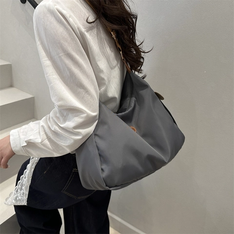 Women Nylon Crossbody Bag Large Capacity Solid Color Dumpling Shoulder Bag Minimalist Casual Satchel Bag For Daily Travel