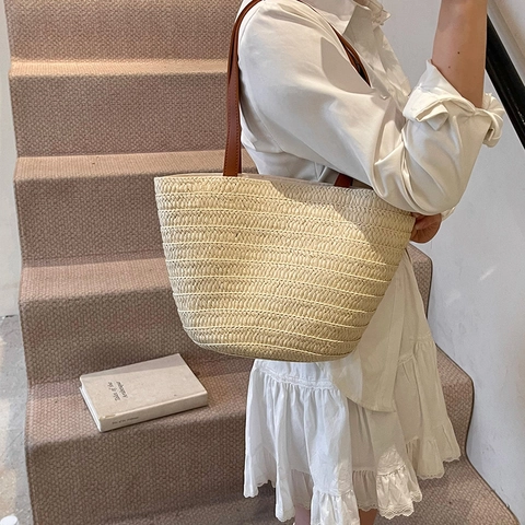 Large Capacity Woven Straw Tote Bag For Women Summer Beach Shoulder Bag With PU Leather Handles And Lace Ribbon Bow Decoration