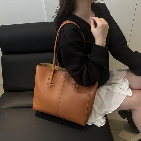 Borsa Tote in Pelle PU Vintage di Grande Capacità da Donna Borsa a Spalla Minimalista per Pendolari Con Cuciture Decorative