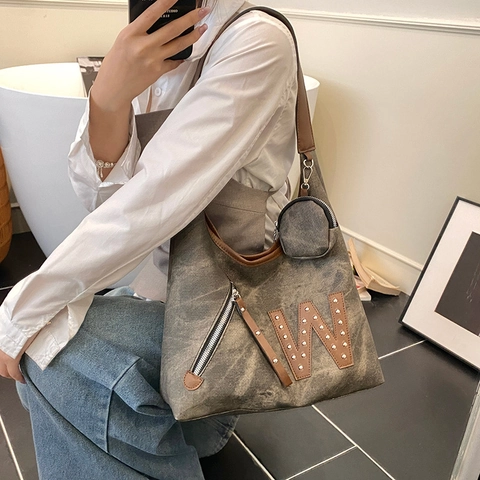 Borsa Tote da Donna in Pelle PU di Grande Capacità Con Patch Lettera a Rivetti Portamonete Rotondo Borsa a Spalla Casual