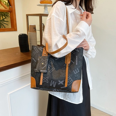 Ensemble Sac Cabas pour Femmes en Cuir PU Minimaliste Urbain Avec Imprimé Lettres Sous-Sac Monogramme Bandoulière Sac Hobo Grande Capacité Bureau Décontracté