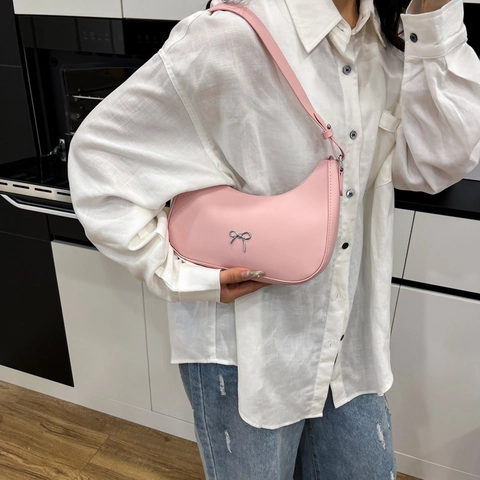 Borsa Sottobraccio in Pelle PU Minimalista da Donna Forma a Mezzaluna Fiocco Argento Decorazione Metallo Borsa a Tracolla Hobo
