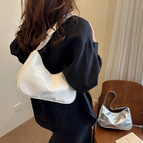 Minimalistische PU Leren Hobo Tas voor Dames Glanzend Lakleer Half Moon Schoudertas Verstelbare Riem Dagelijkse Onderarmtas