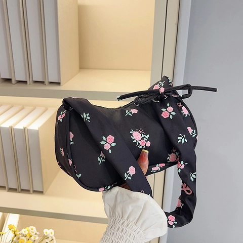 Ästhetische Unterarmtasche Mit Blumendruck Für Damen Sommer Leichtgewicht Nischen Gefaltet Handtasche Rose Muster Umhängetasche