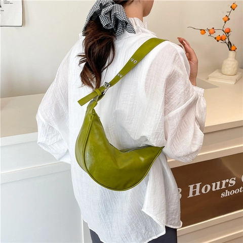 Damen Retro Halbmond Schultertasche PU Leder Crescent Hobo Tasche Minimalistische Achseltasche Mit Verstellbarem Ösenriemen Hobo Bag