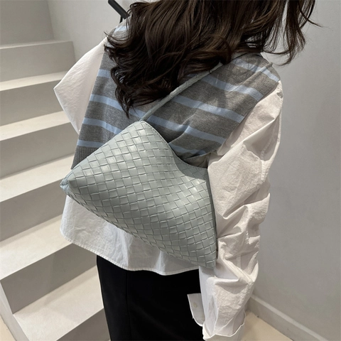 Damen Urban Minimalistisch PU Gewebt Schultertasche Mode Intrecciato Achseltasche Große Kapazität Hobo Handtasche Elegant