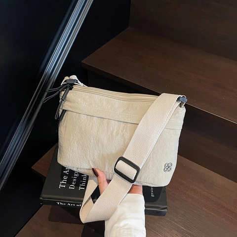 Women Fashion Nylon Crossbody Bag Casual Multi-Pocket Water Resistant Shoulder Bag With Adjustable Wide Strap Metal Flower Decor