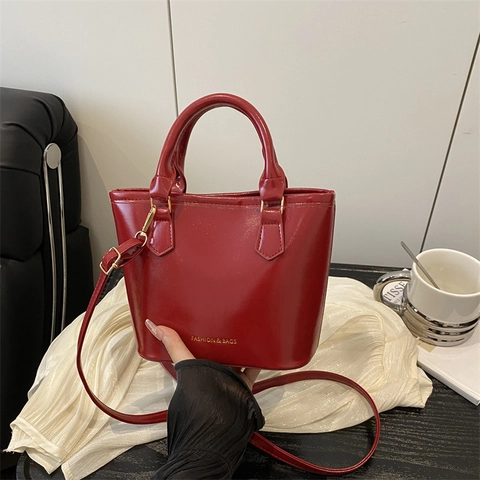 Minimalistische Dames PU Leer Emmertas Koreaanse Stijl Crossbody Schoudertas Letterprint Veelzijdige Handtas Voor Dagelijks Gebruik