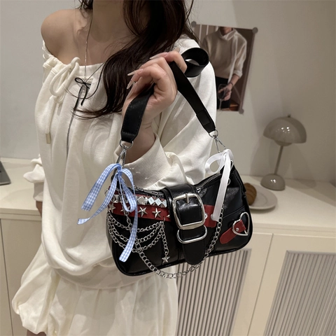 Y2K Punk Stil PU Leder Umhängetasche Für Damen Metallkette Niete Stern Dekor Herzschnalle Schleife Unterarm Schultertasche