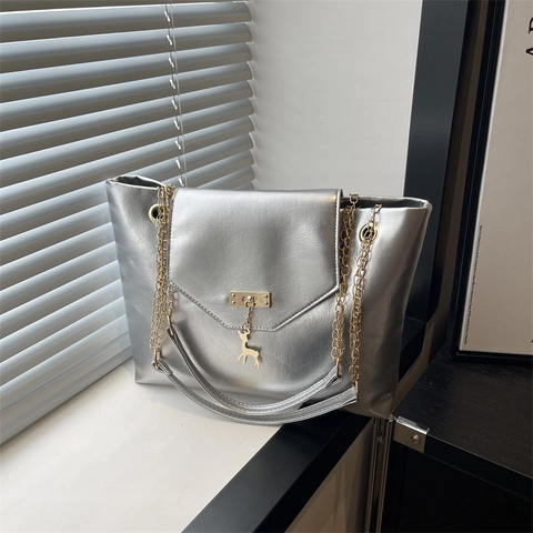 Damen Fashion Große Kapazität PU Leder Tote Bag High-End Urban Einfache Kette Umhängetasche Mit Hirsch-Anhänger Für Pendeln
