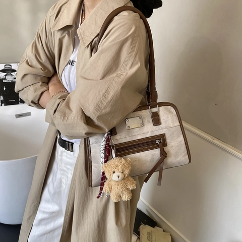 Vintage PU Leather Tote Bag For Women Large Capacity Solid Color Shoulder Bag With Bear Charm Preppy Commuter Handbag