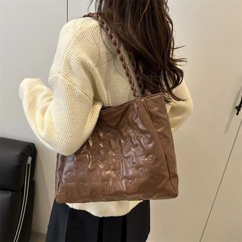 Damen Große Kapazität PU Leder Tote Bag Teddybär Geprägt Schultertasche Mit Geflochtenem Griff Korean Ins Style Handtasche