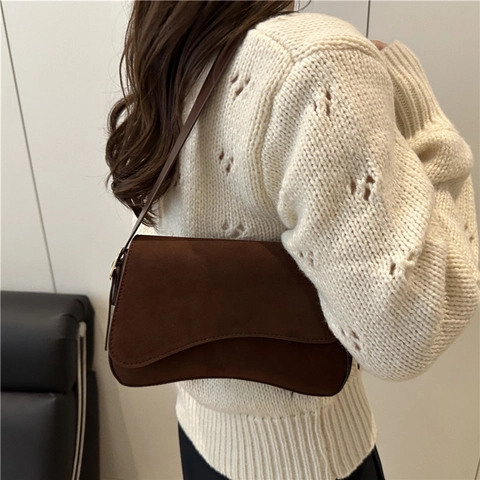 Bolso de Hombro de Ante Sintético Vintage para Mujer Bolso de Axila con Solapa Casual Retro Cierre Magnético Color Sólido