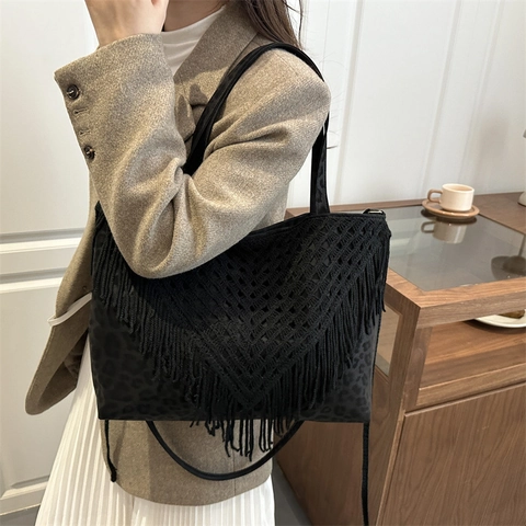 Vintage Boho Häkeln Fransen Einkaufstasche Für Damen Handgefertigte Gewebte Quaste Schultertasche Wildlederimitat Große Kapazität Sommer Strand Umhängetasche