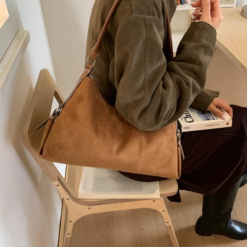 Sac à Épaule en PU à Texture Daim Rétro pour Femmes Surpiqûres Contrastées Grande Capacité Sac Hobo Simple Décontracté