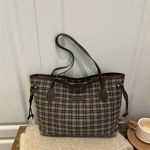 Retro Plaid Woolen Tote Bag For Women Large Capacity Shoulder Bag With Leather Trim Fashion Autumn Winter Handbag