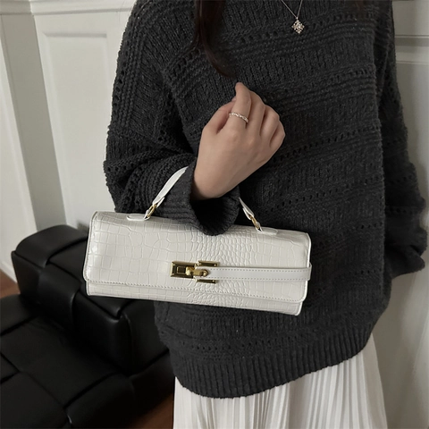Crocodile Pattern Baguette Bag For Women Vintage PU Leather Flap Crossbody Bag With Gold Lock Fashion Shoulder Handbag