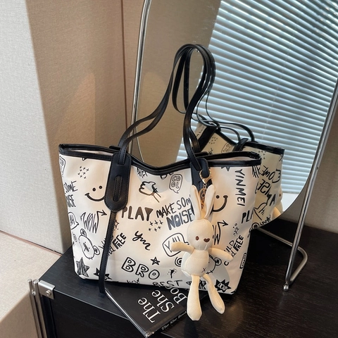 Urban PU Leather Tote Bag For Women Fashion Bear Graffiti Print Large Capacity Shoulder Bag With Cute Rabbit Pendant