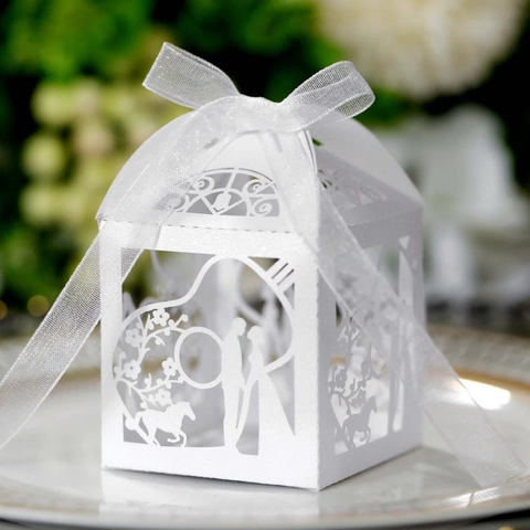 Lasergeschnitten Hochzeit Gastgeschenk Box Perlmuttpapier Hohl Süßigkeiten Geschenkbox Mit Band Für Ehe Verlobung Party Dekorationen