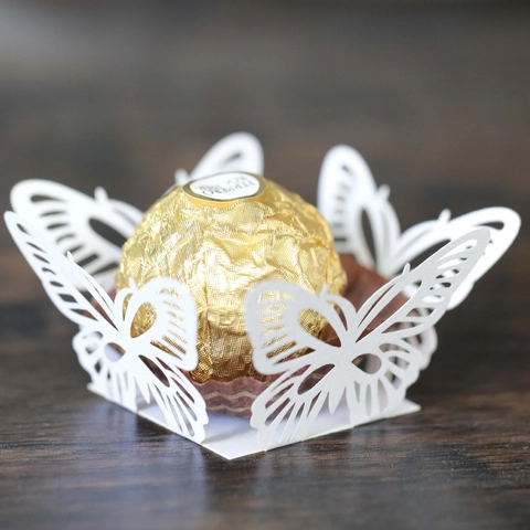 Laser Cut Butterfly Hollow Chocolate Paper Liners Pearlescent Paper Candy Wrappers For Wedding Party Table Decoration