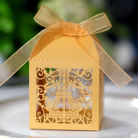 Eiffel Tower Laser Cut Candy Box Hollow Out Pearl Paper Gift Box With Ribbon For Wedding Party European Style Chocolate Boxes