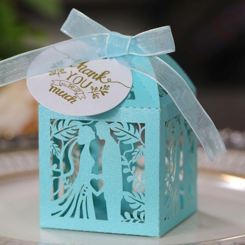 Laser Cut Heart Hollow Candy Box Wedding Favors Gift Packaging Pearlescent Paper Chocolate Boxes With Ribbon Tag