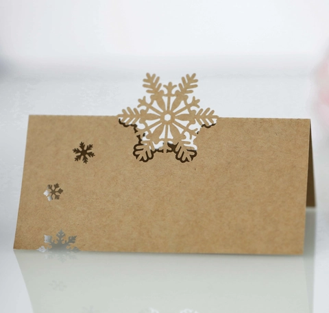 Schneeflocke Lasergeschnittene Hohl Platzkarten Perlmuttpapier Faltbare Tisch Sitzplatzkarten Für Hochzeit Weihnachten Party Bankett Deko