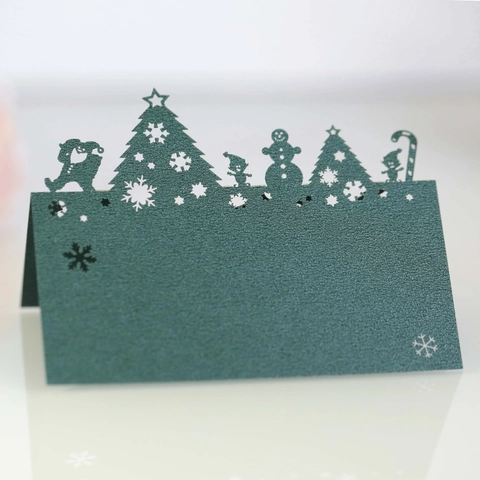 Marque-places Noël Découpe Laser Sapin et Bonhomme de Neige Cartes de Nom en Papier Nacré Cartes de Siège Pliables pour Mariage Fête