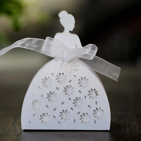 Lasergeschnitten Hohl Rose Blume Bonbonschachtel Elegant Braut Silhouette Hochzeit Geschenkboxen Mit Schleife Dekorative Schachtel