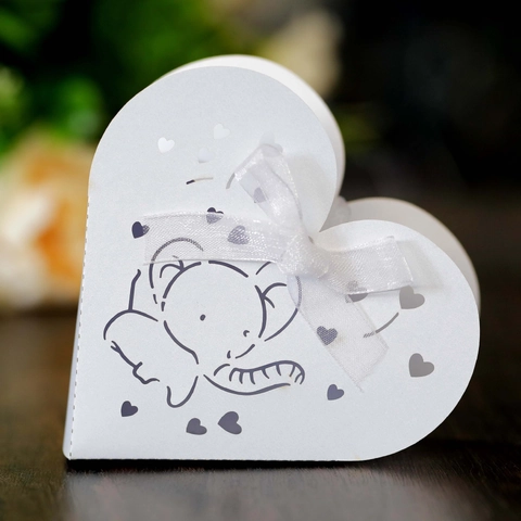 Scatola per Caramelle in Carta Perlata a Forma di Cuore Con Motivo a Elefante Intagliato al Laser e Fiocco per Matrimonio Regalo