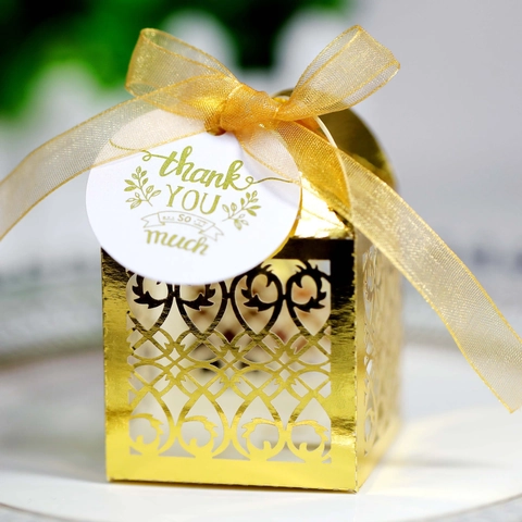 Lasergeschnittene Florale Hochzeitssüßigkeitenschachtel Mit Band Und Dankesschildern Europäischer Hohlstil Party Geschenkboxen