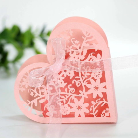 Lasergeschnitten Herzform Hochzeit Gastgeschenk Süßigkeitenbox Blumen Hohl Geschenk Papierbox Mit Schleife Für Feier