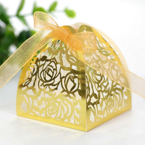 Laser Cut Rose Flower Wedding Candy Box Pearl Paper Hollow Out Chocolate Gift Box With Ribbon Valentine Party Favors