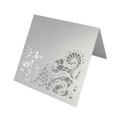 Elegant Laser Cut Lace Flower Edge Place Cards Pearlescent Paper Table Name Cards For Wedding Banquet Party Decoration