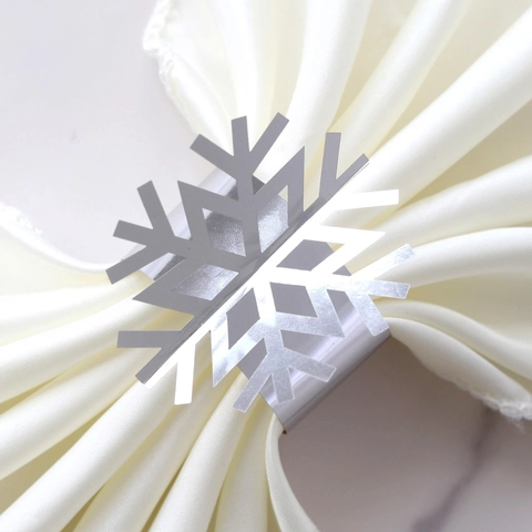 Portatovaglioli a Forma di Fiocco di Neve Tagliati al Laser in Carta Perlata con Finitura a Specchio per Decorazione Tavola