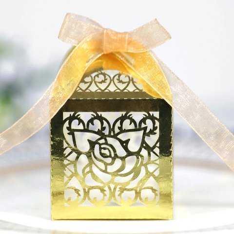 Taglio Laser Fiore di Rosa Cavo Bomboniere Matrimonio Romantico Europeo Carta Perlata Scatola Regalo per Caramelle Cioccolato Con Nastro di Raso