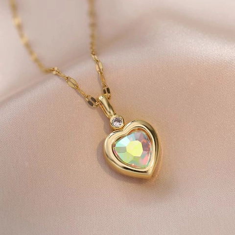 Collar con Colgante de Corazón de Acero de Titanio Vintage Con Circonita de Color Cadena de Eslabones Bañado en Oro