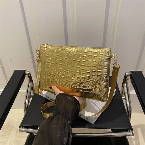 Crocodile Embossed PU Leather Envelope Bag Large Capacity Shoulder Crossbody Bag With Wide Strap Fashion Daily Clutch